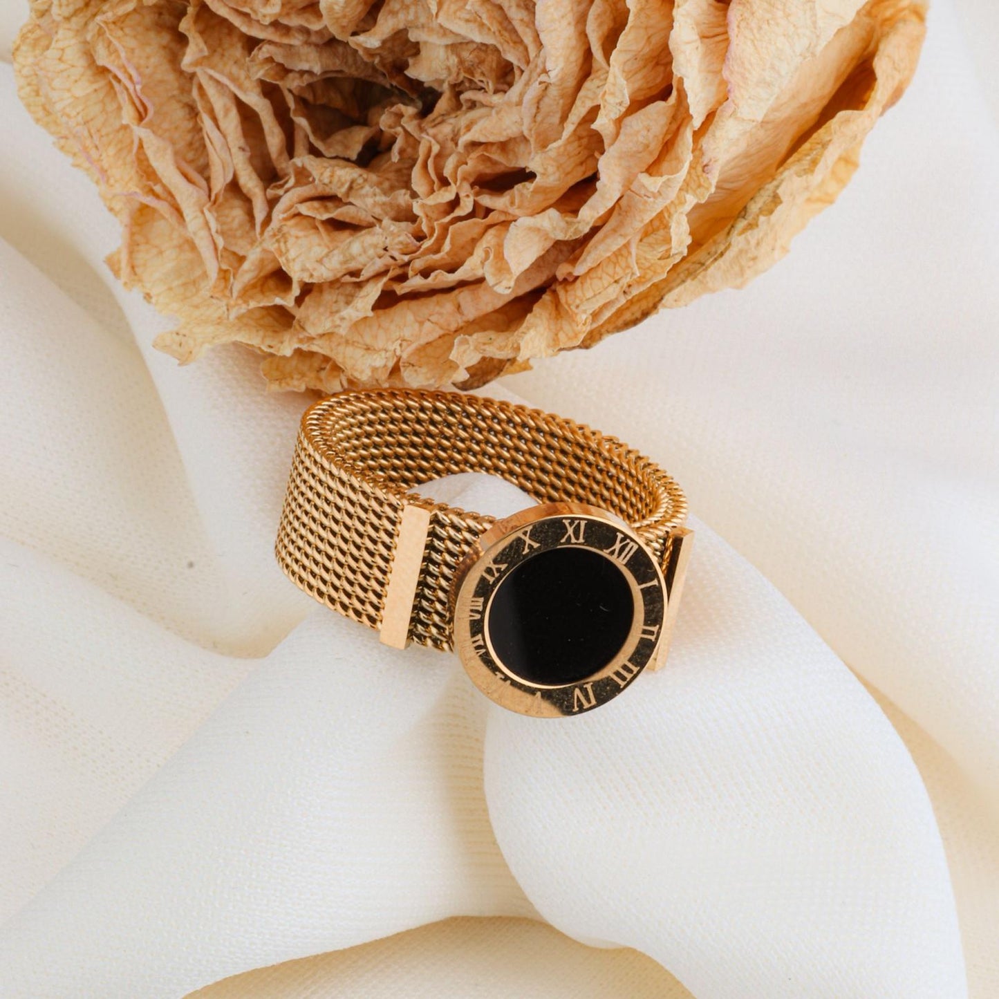 Eboné Ring