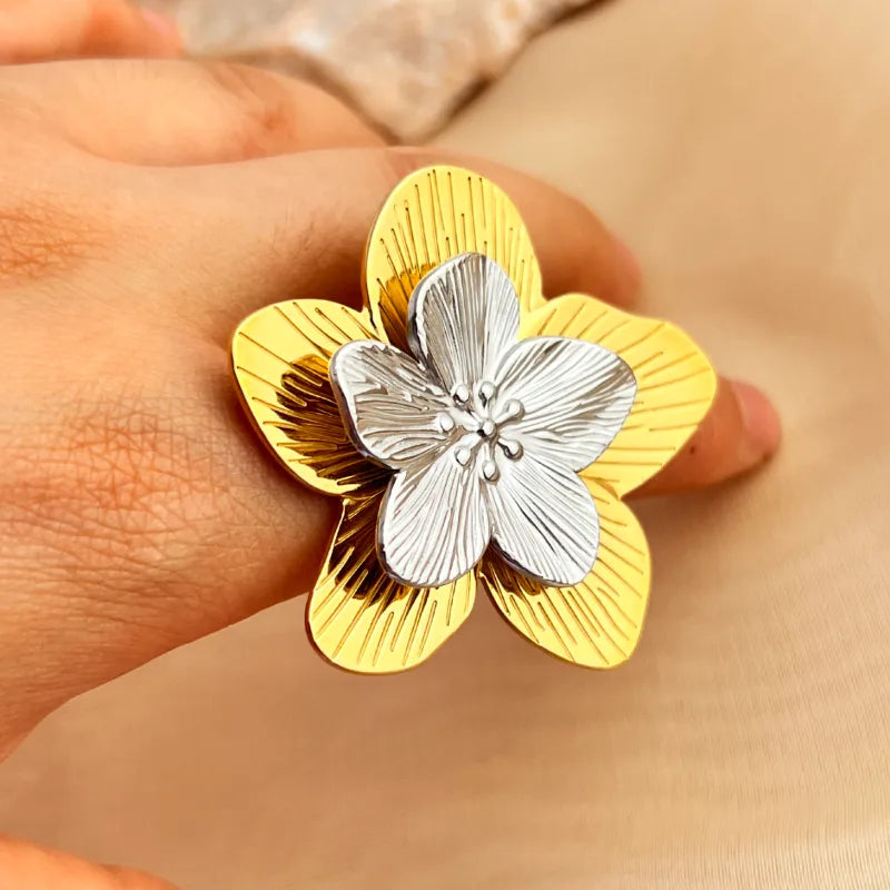 Aurora Botanica Ring