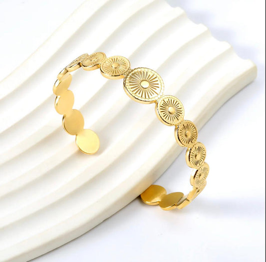 Helia Bracelet