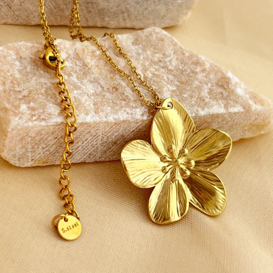 Flor d’Oro Necklace