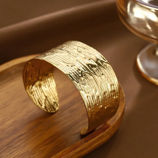 Oro Forte Cuff